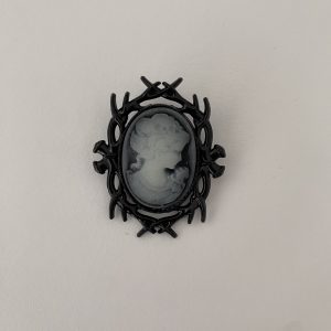 Vintage-inspired Brooch Grey