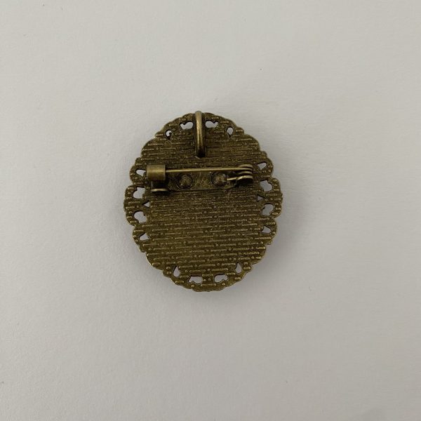 Vintage-Inspired Brooch Pink - Image 2